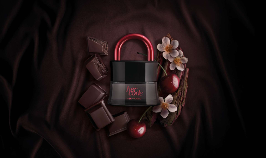 Frasco do perfume Her Code Clímax Eau de Parfum do Boticário