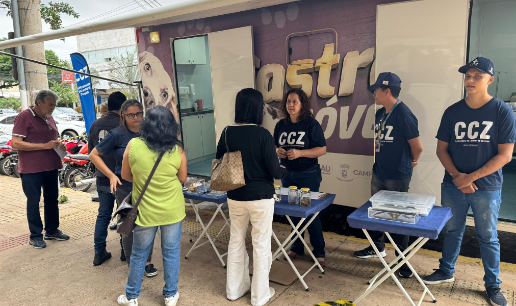 Castramóvel estacionado em frente ao Pátio Shopping em Campo Grande