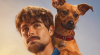 Rafael Vitti em cena com o cachorro Amendoim no filme “Caramelo”, da Netflix