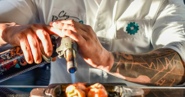 Chef Edu Rejala prepara pratos caribenhos na segunda edição da Sea Party em Campo Grande