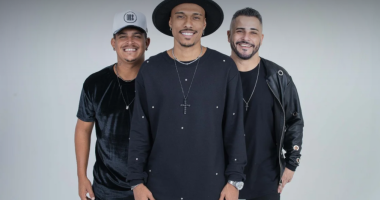 Grupo Kamisa 10 (K10) se une a Kaio & Gabriel em mistura de pagode e sertanejo na gravação do 2º DVD da dupla
