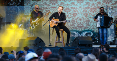 Michel Teló se apresenta Brasil afora