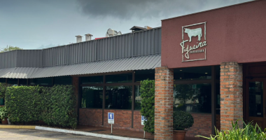 Fachada do Figueira Restaurante em Campo Grande
