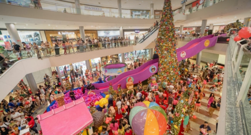 Papai Noel e Bita inauguram o Natal no Shopping Bosque dos Ipês em Campo Grande com decoração inédita e atrações para toda a família.