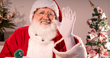 Chegada do Papai Noel no Norte Sul Plaza durante cortejo natalino