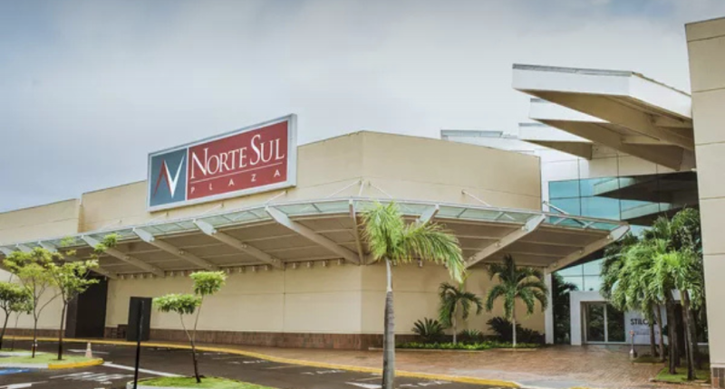 Fachada do Shopping Norte Sul Plaza