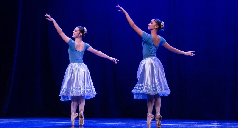 Apresentação de dança e atrações culturais movimentam o Shopping Bosque dos Ipês em Campo Grande durante o fim de semana.
