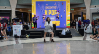 Apresentação kpop no museu do videogame