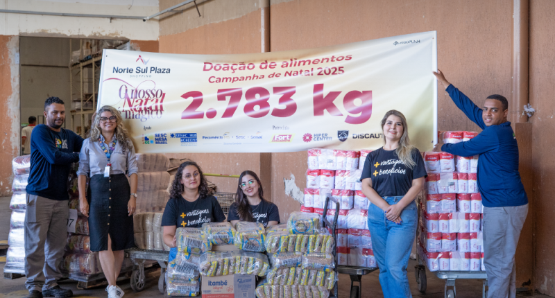 Entrega de alimentos arrecadados na Campanha de Natal do Shopping Norte Sul Plaza ao Sesc Mesa Brasil