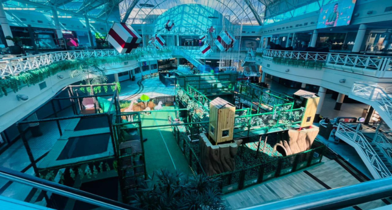 Parque Safari instalado no Shopping Campo Grande visto de cima