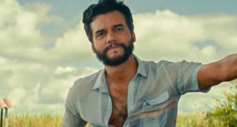 Wagner Moura em cena do filme O Agente Secreto, indicado ao Oscar de Melhor Ator em 2026.