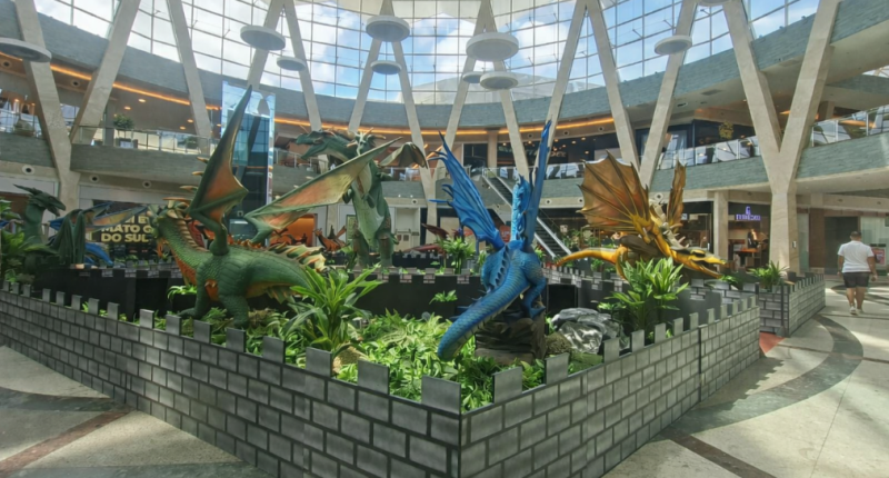 Expo Dragoes acontece na Praça Central