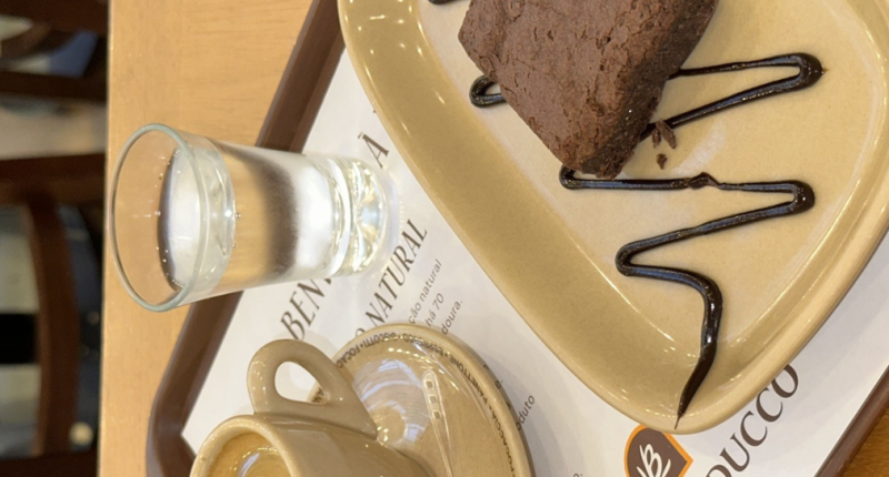 Sobremesas, cafés e gelatos coloridos expostos durante o Festival dos Sabores no Shopping Campo Grande