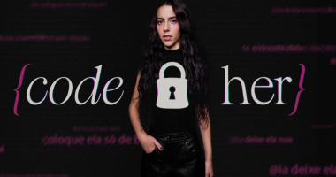 Maria Sena estreando a campanha Code Her