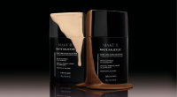 Base Make B. Mate Salicylic ao lado de produtos de maquiagem com acabamento matte voltado para peles oleosas.