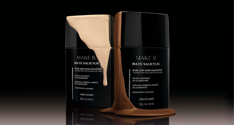 Base Make B. Mate Salicylic ao lado de produtos de maquiagem com acabamento matte voltado para peles oleosas.