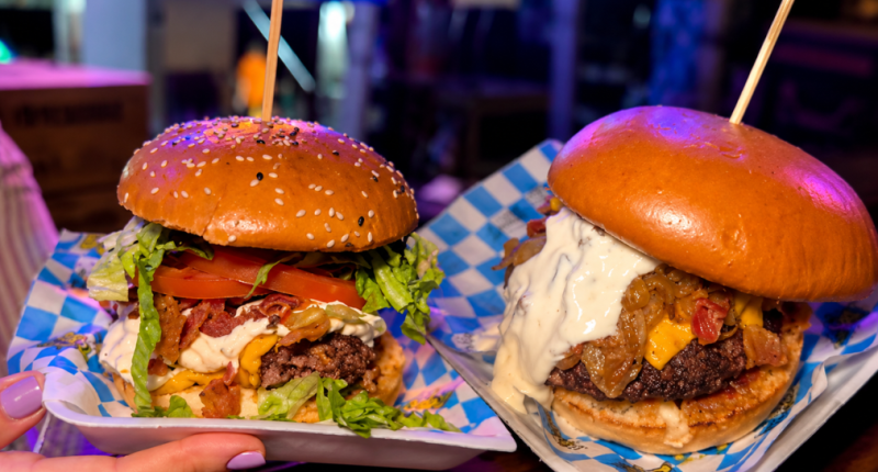 As duas opções da Pro Burger