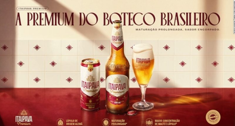 Nova embalagem da cerveja Itaipava Premium, criada com inspiração na cultura dos botecos brasileiros.