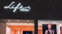 Fachada da nova loja da Vivara Life no Norte Sul Plaza, em Campo Grande, com vitrines de joias e acessórios.