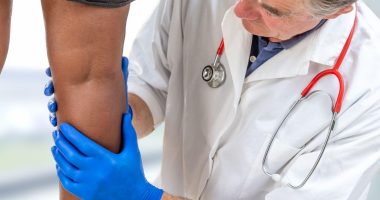Ilustração das veias e artérias do corpo humano, representando a importância da prevenção e dos cuidados com a saúde vascular.
