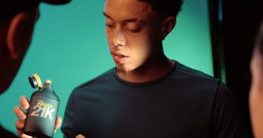 Cantor Teto em campanha da Natura Kaiak 21K.