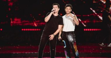 Hugo e Guilherme participam de encontro com fãs em Campo Grande.