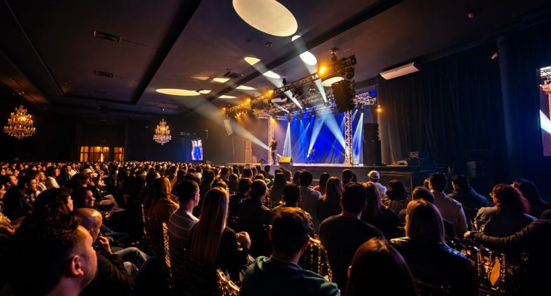 Realiza Shows realiza três apresentações lotadas de Renato Albani em Mato Grosso do Sul.