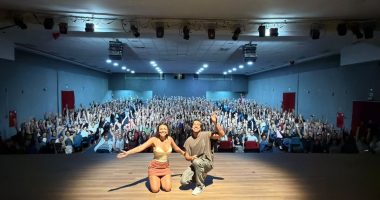 Humoristas Bruna Louise e Afonso Padilha, atrações dos espetáculos realizados pela Realiza Shows em Campo Grande e Cuiabá.
