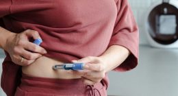 Médico Hugo Alessy explica os cuidados necessários no tratamento da obesidade e no uso de canetinhas emagrecedoras.