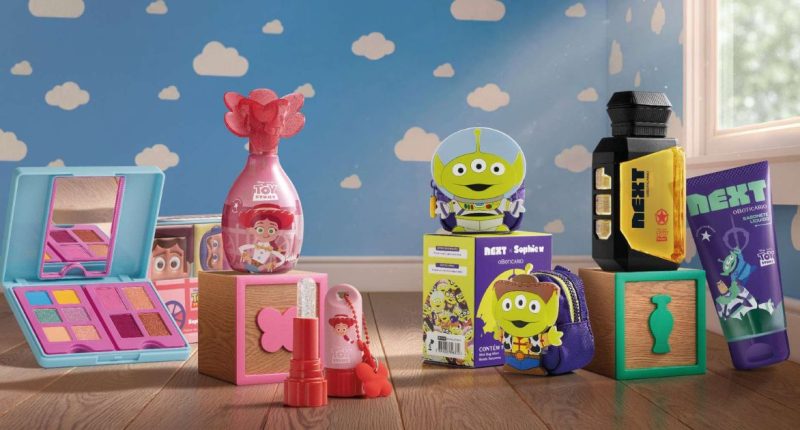 Coleção limitada do Boticário leva personagens de Toy Story para fragrâncias, maquiagem, cuidados pessoais e acessórios.