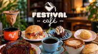Café e acompanhamentos em mesa de cafeteria, representando o Festival do Café CG 2026 em Campo Grande.